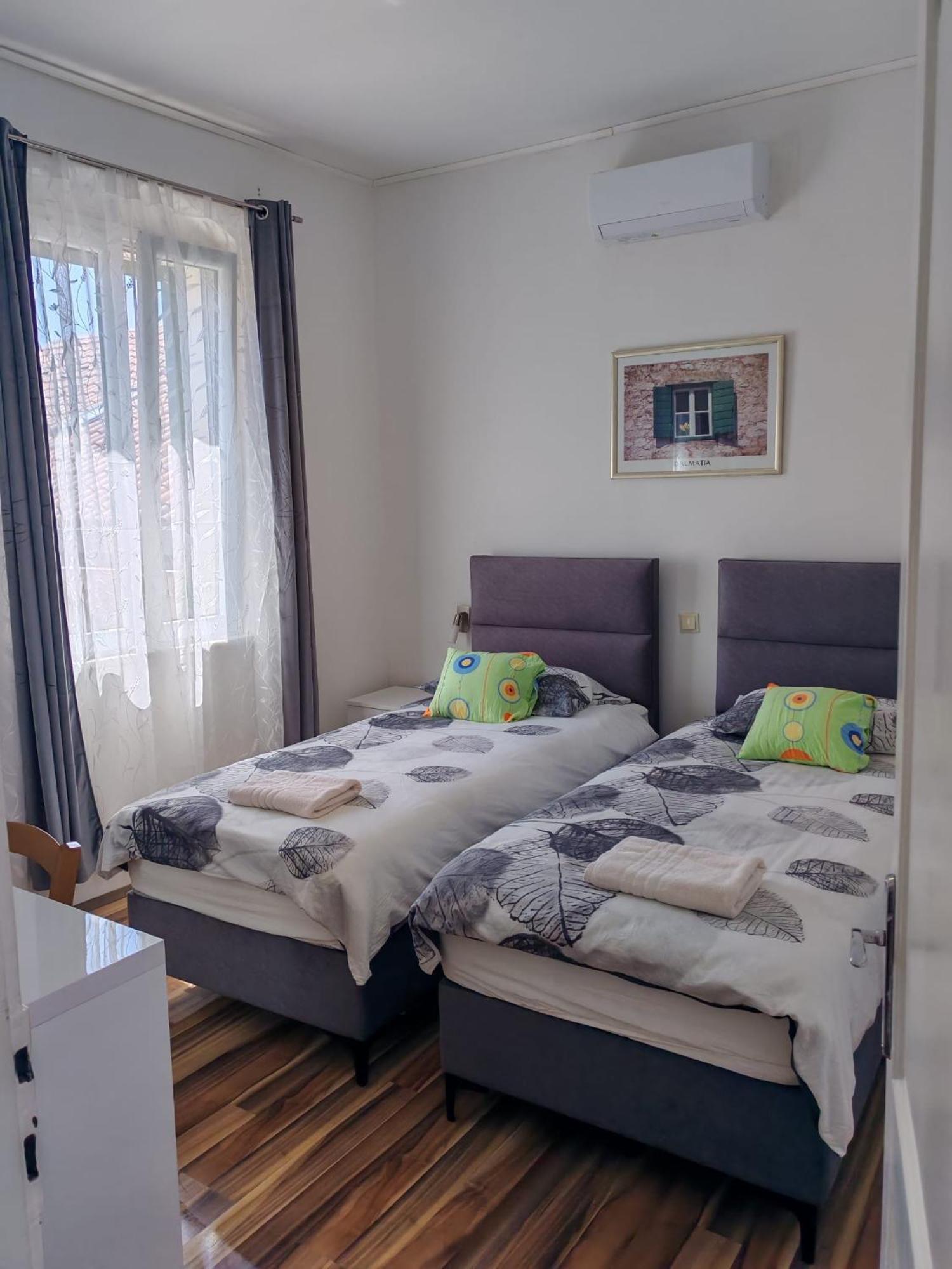 Apartment Central Old Town With Private Indoor Garage Parking Сплит Экстерьер фото